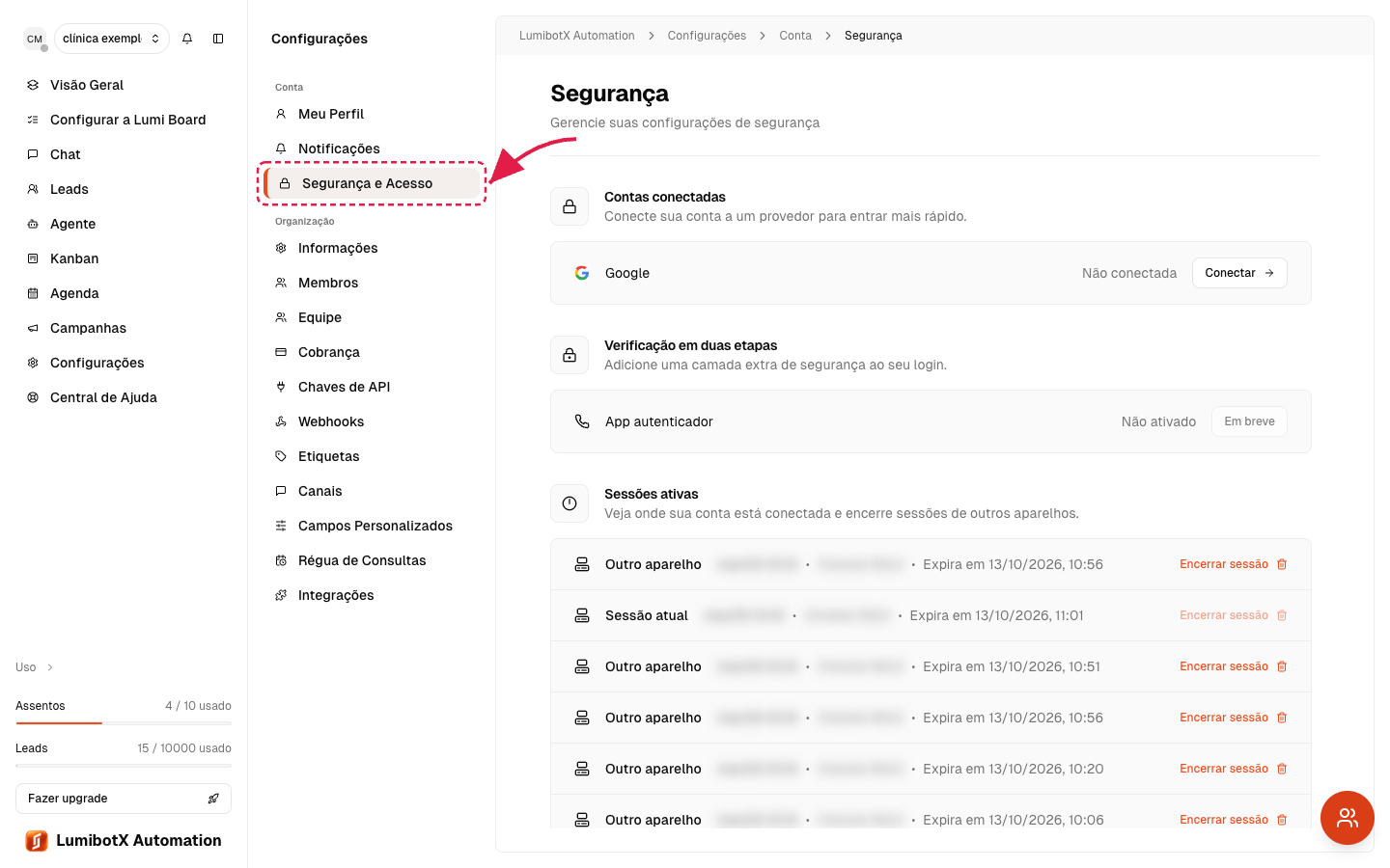 Menu de Configurações aberto com seta vermelha apontando para o item Segurança dentro de Conta